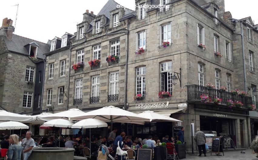 Eglantine Appartement Centre Historique De Dinan Bagian luar foto